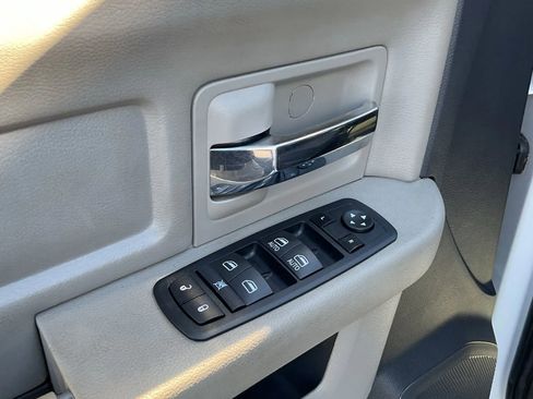Used 2010 Dodge Ram 2500 Truck SLT image 18