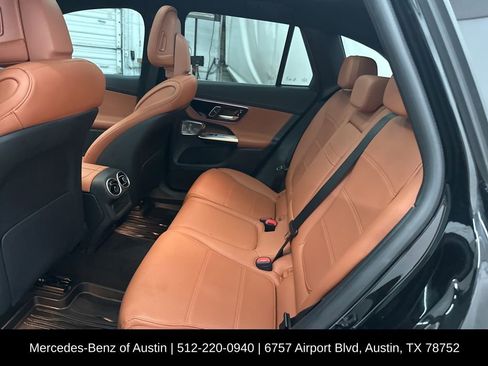 Used 2023 Mercedes-Benz GLC 300 image 21