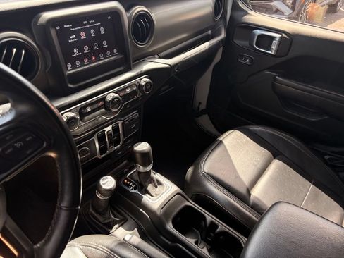 Used 2022 Jeep Gladiator Sport AWD/4WD image 20