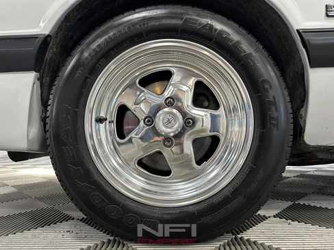 Used 1987 Ford Mustang LX image 20