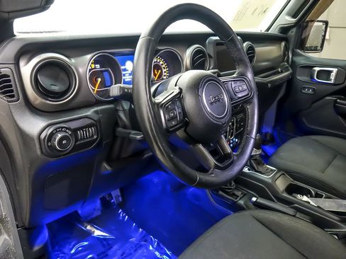 Used 2020 Jeep Wrangler Unlimited Sport S image 11