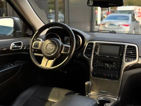 Used 2012 Jeep Grand Cherokee Laredo image 78