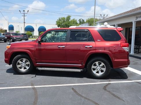 Used 2012 Toyota 4Runner SR5 image 12
