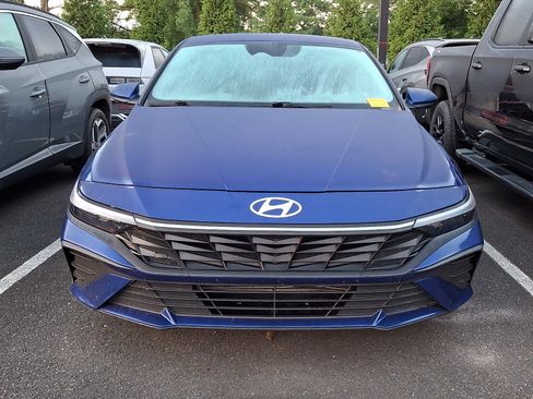Certified 2024 Hyundai Elantra SEL FWD image 3
