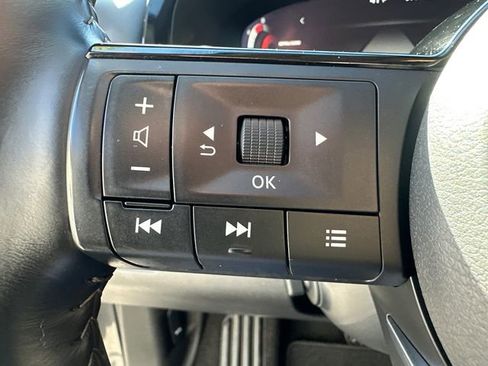 Used 2023 Nissan Pathfinder Platinum w/ Lighting Package (N93) image 31