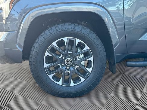 Used 2024 Toyota Tundra Limited image 32