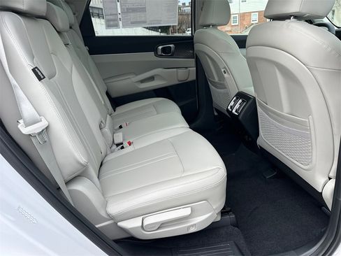 New 2026 Kia Sorento S image 16