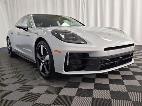 New 2025 Porsche Panamera 4 image 9