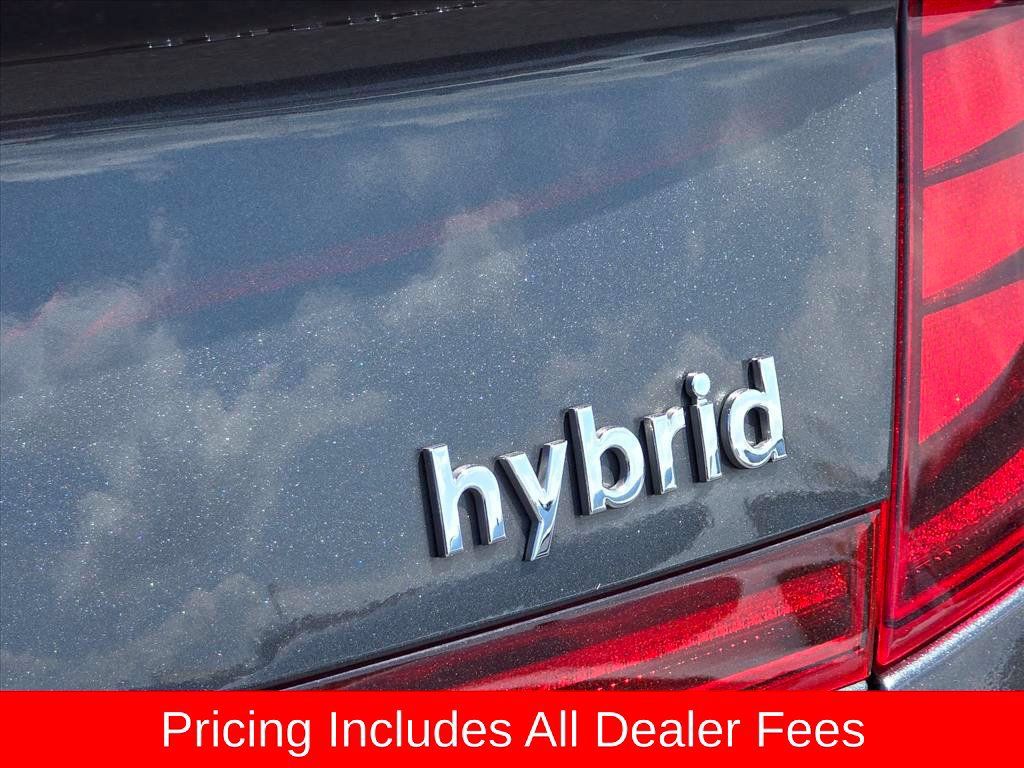 Used 2023 Hyundai Sonata Limited w/ Cargo Package FWD image 15