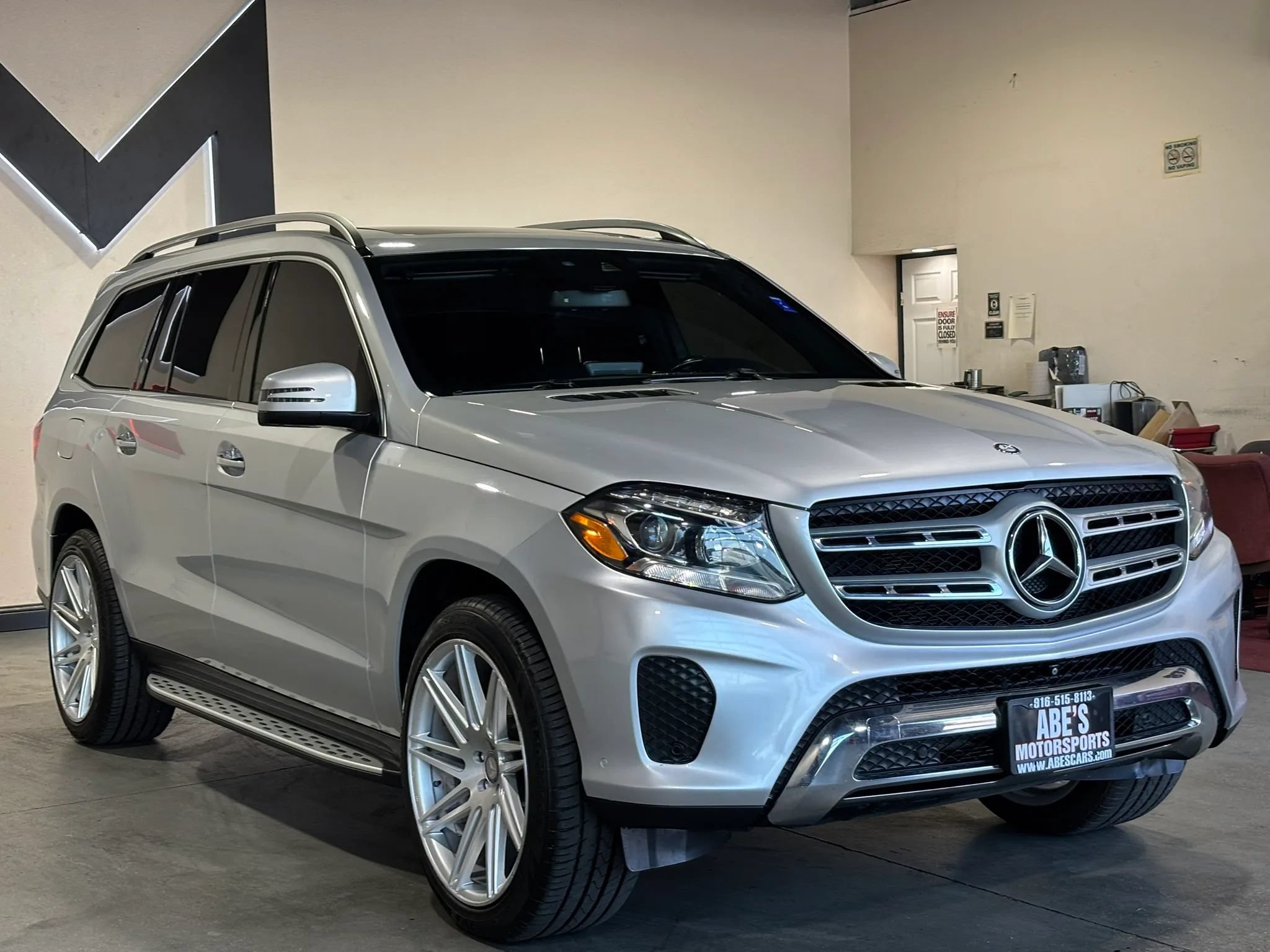 Used 2017 Mercedes-Benz GLS 450 4MATIC image 3