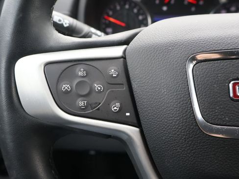 Used 2024 GMC Terrain SLT w/ LPO, Floor Liner Package image 18