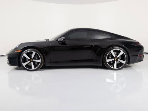 Certified 2025 Porsche 911 Carrera image 7