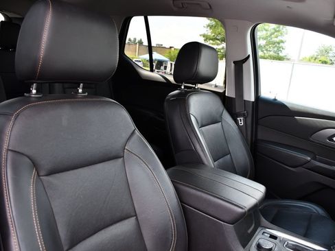 Used 2021 Chevrolet Traverse Premier w/ LPO, Floor Liner Package AWD/4WD image 36
