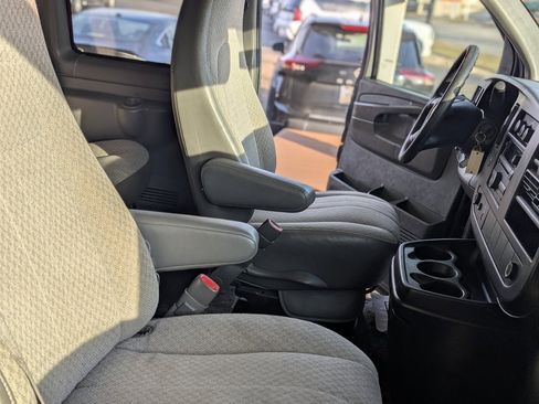 Used 2012 Chevrolet Express 3500 LT w/ LT Preferred Equipment Group image 20