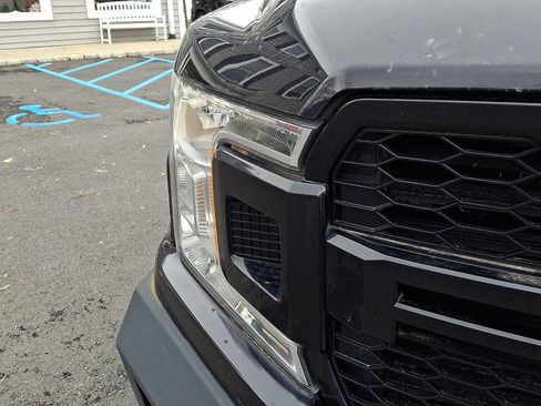 Used 2019 Ford F150 Lariat image 10