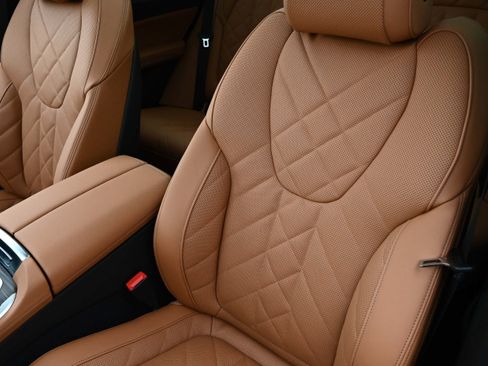 New 2026 BMW X5 xDrive50e w/ Premium Package image 10