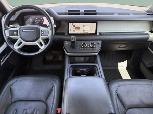 Used 2020 Land Rover Defender 110 HSE AWD/4WD image 9