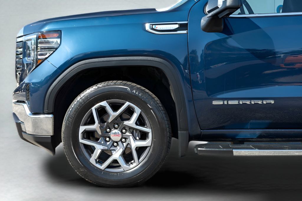 Used 2023 GMC Sierra 1500 SLT RWD image 13