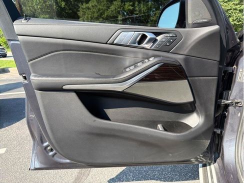 Used 2019 BMW X7 xDrive40i w/ Premium Package AWD/4WD image 9