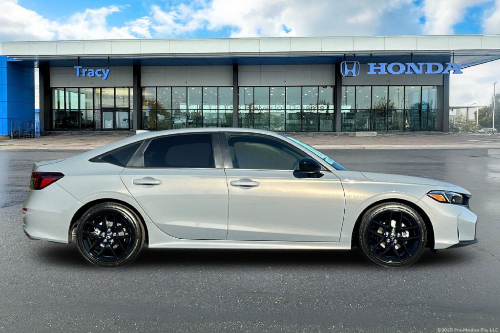 Used 2026 Honda Civic FWD Hybrid Sedan image 4