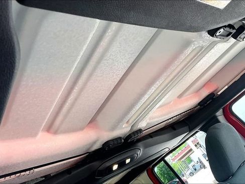 Used 2025 Jeep Wrangler Unlimited Rubicon AWD/4WD image 27