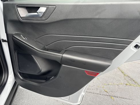 Certified 2025 Ford Escape ST-Line w/ Tech Pack #1 FWD image 19