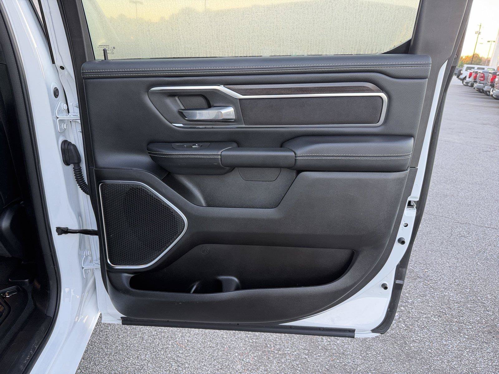 Used 2026 RAM 1500 Laramie AWD/4WD image 15