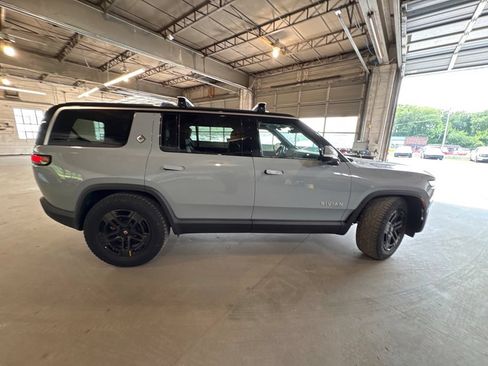 Used 2023 Rivian R1S Adventure AWD/4WD image 5