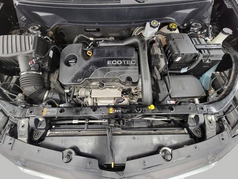 Used 2018 Chevrolet Equinox LT w/ Sun & Infotainment Package image 9