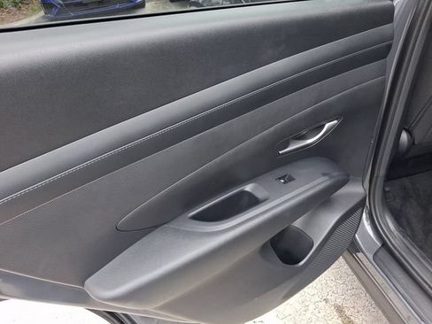 Used 2025 Hyundai Tucson SEL FWD image 9