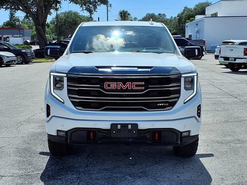 Used 2024 GMC Sierra 1500 AT4 w/ Technology Package AWD/4WD image 2