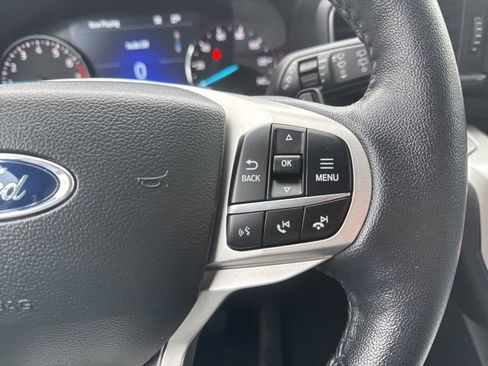 Used 2021 Ford Explorer XLT w/ Equipment Group 202A image 25