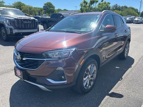 Used 2022 Buick Encore GX Select w/ Advanced Technology Package AWD/4WD image 7