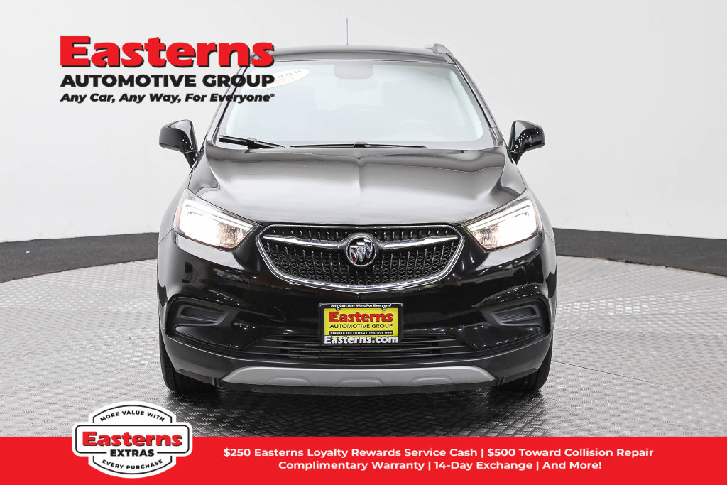 Used 2021 Buick Encore Preferred w/ Safety Package FWD image 3