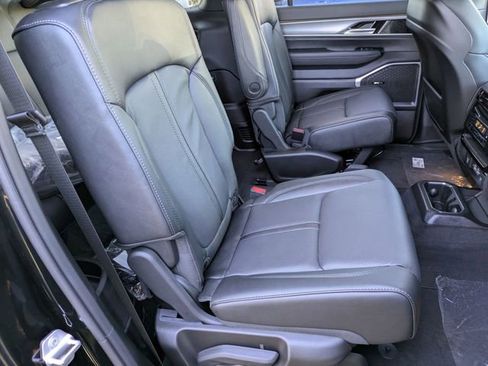 New 2026 Jeep Grand Wagoneer Summit image 60