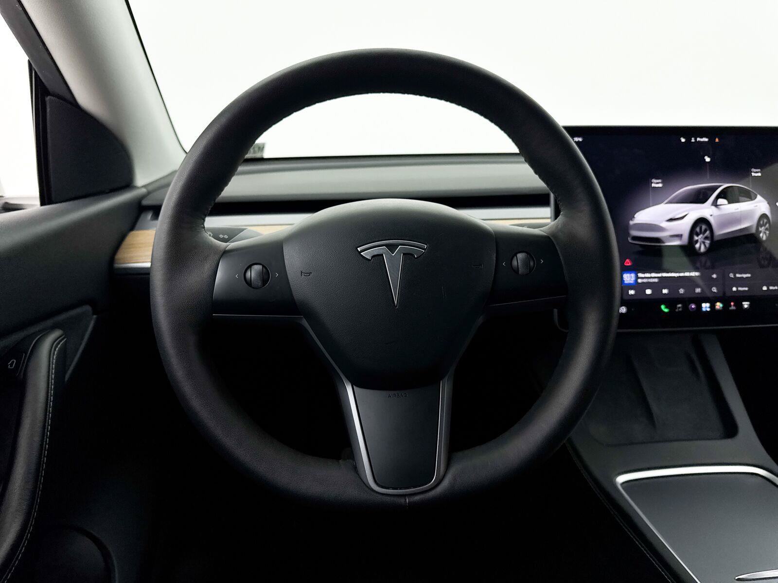 Used 2022 Tesla Model Y Long Range AWD/4WD image 35