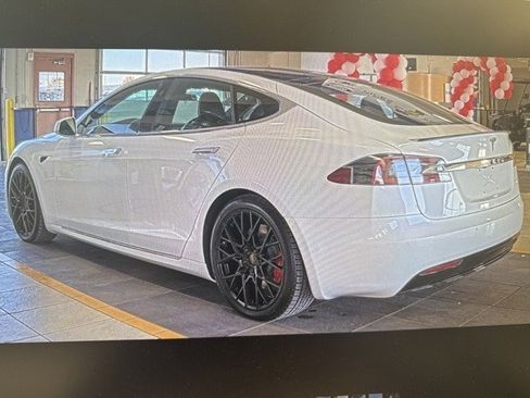 Used 2020 Tesla Model S Performance image 3