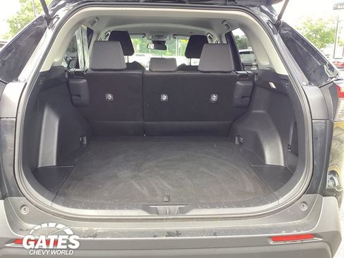 Used 2025 Toyota RAV4 XLE AWD/4WD image 11