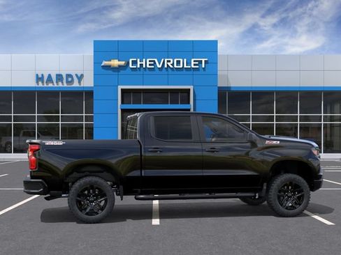 New 2026 Chevrolet Silverado 1500 Custom Trail Boss AWD/4WD image 5