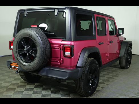 Used 2022 Jeep Wrangler Unlimited Sport image 15