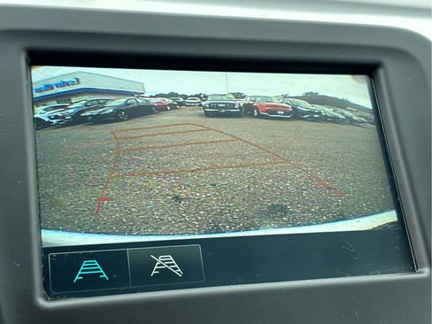 Certified 2018 Chevrolet Equinox LS FWD image 16
