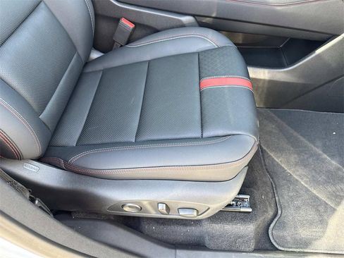 New 2026 Chevrolet Traverse RS image 30