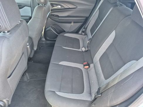 Used 2025 Chevrolet TrailBlazer LT AWD/4WD image 22