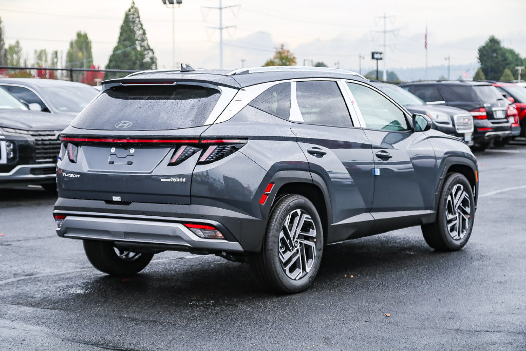 Used 2026 Hyundai Tucson Limited AWD/4WD image 9