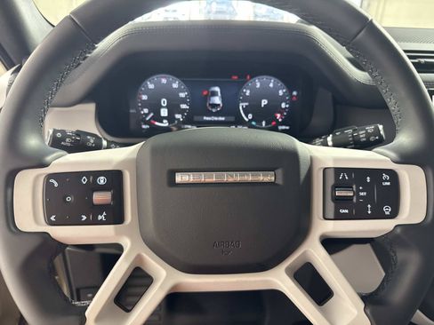 Used 2026 Land Rover Defender 110 S AWD/4WD image 28