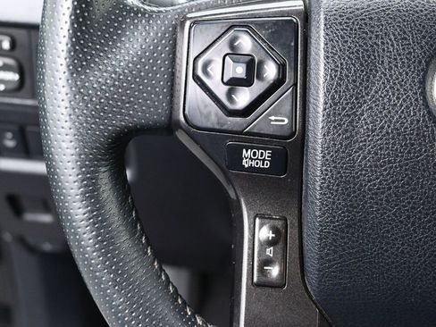 Used 2017 Toyota 4Runner TRD Off-Road image 17
