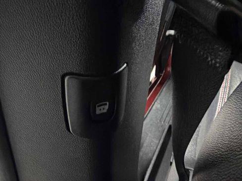 Used 2019 Dodge Grand Caravan GT image 25