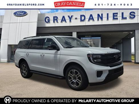 New 2026 Ford Expedition Active RWD image 1