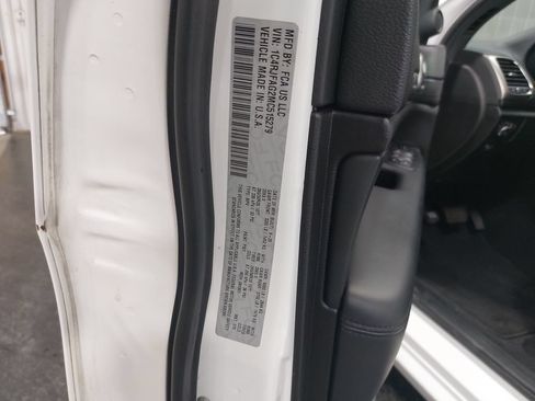 Used 2021 Jeep Grand Cherokee Laredo X AWD/4WD image 36
