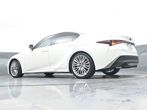 Used 2023 Lexus IS 300 w/ Premium Package RWD image 34